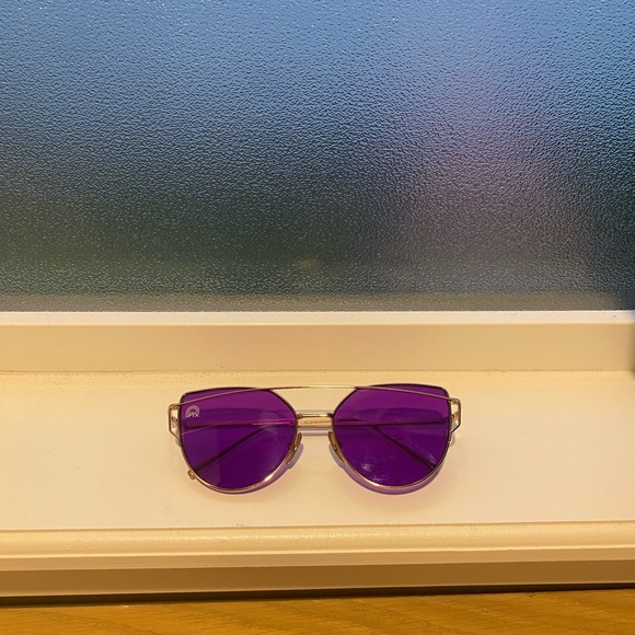 Purple Lens Chic Gold Frame Aviators - Picture 3 of 4